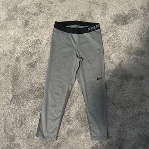 Nike Pro cropped leggings